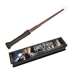 Harry Potter the Noble Collection illuminating tip wand in box